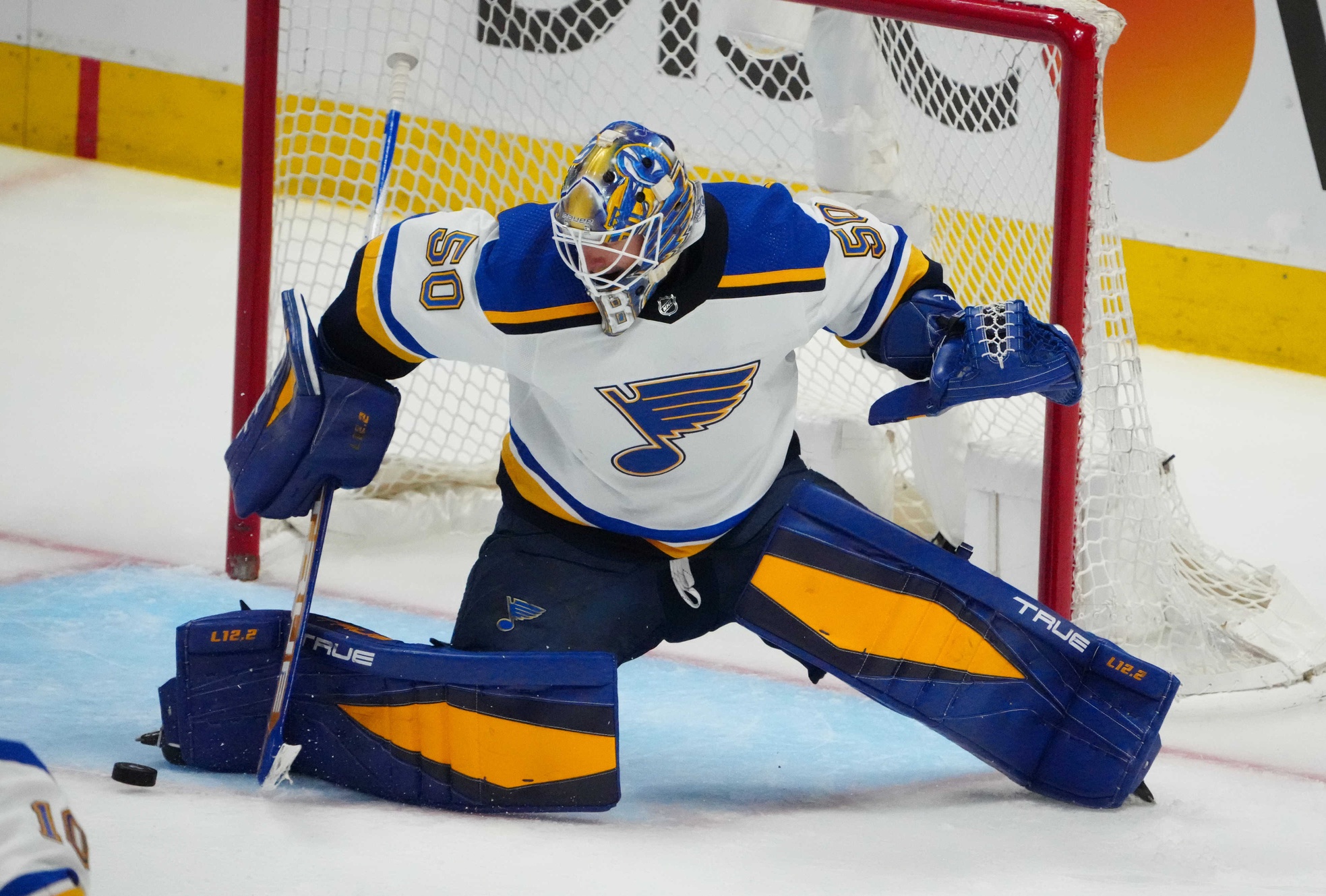 Cujo was my favorite': Blues goalie Jordan Binnington paying respect to  Curtis Joseph with iconic mask - The Athletic