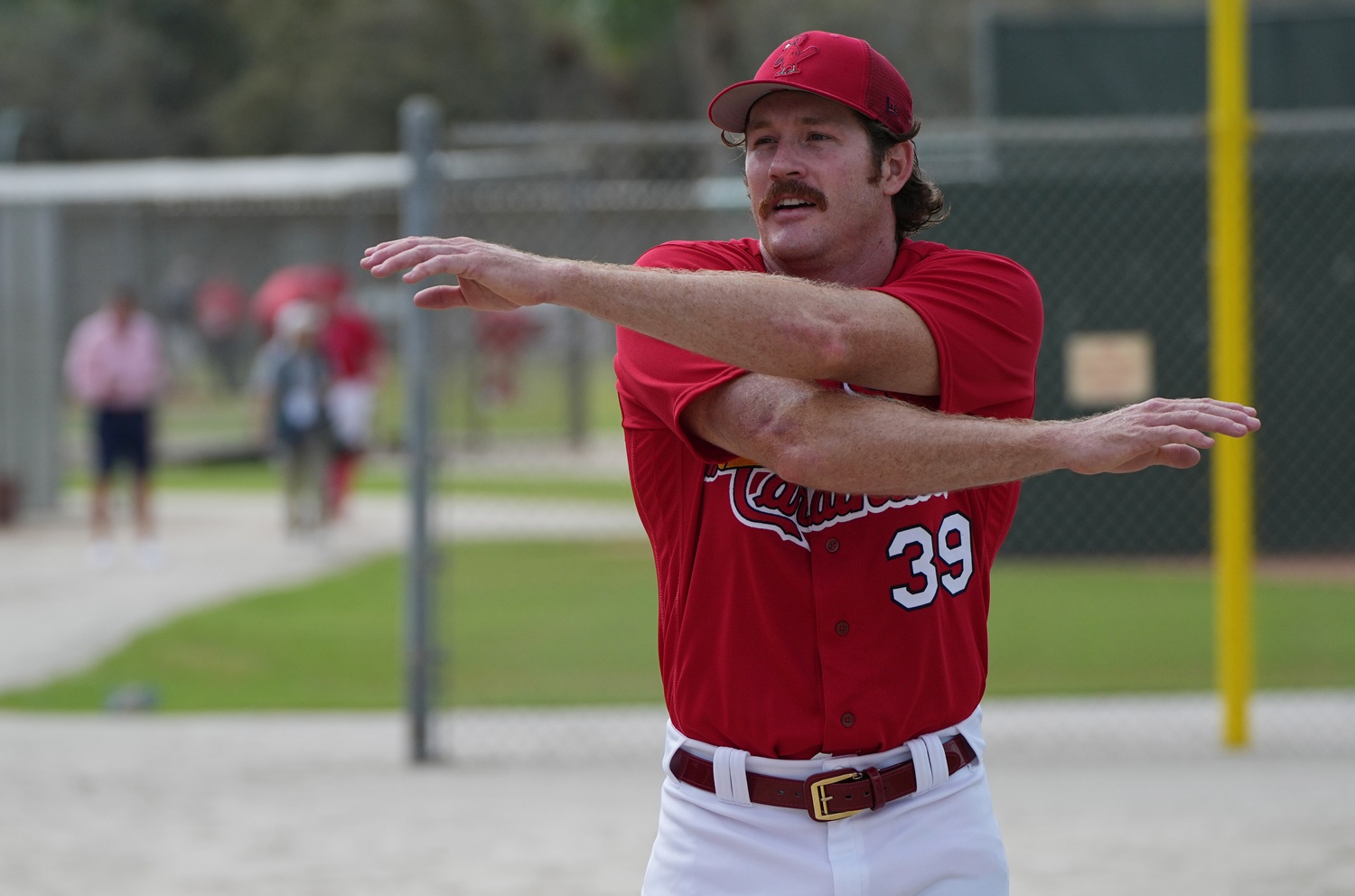 Miles Mikolas extension with Cardinals