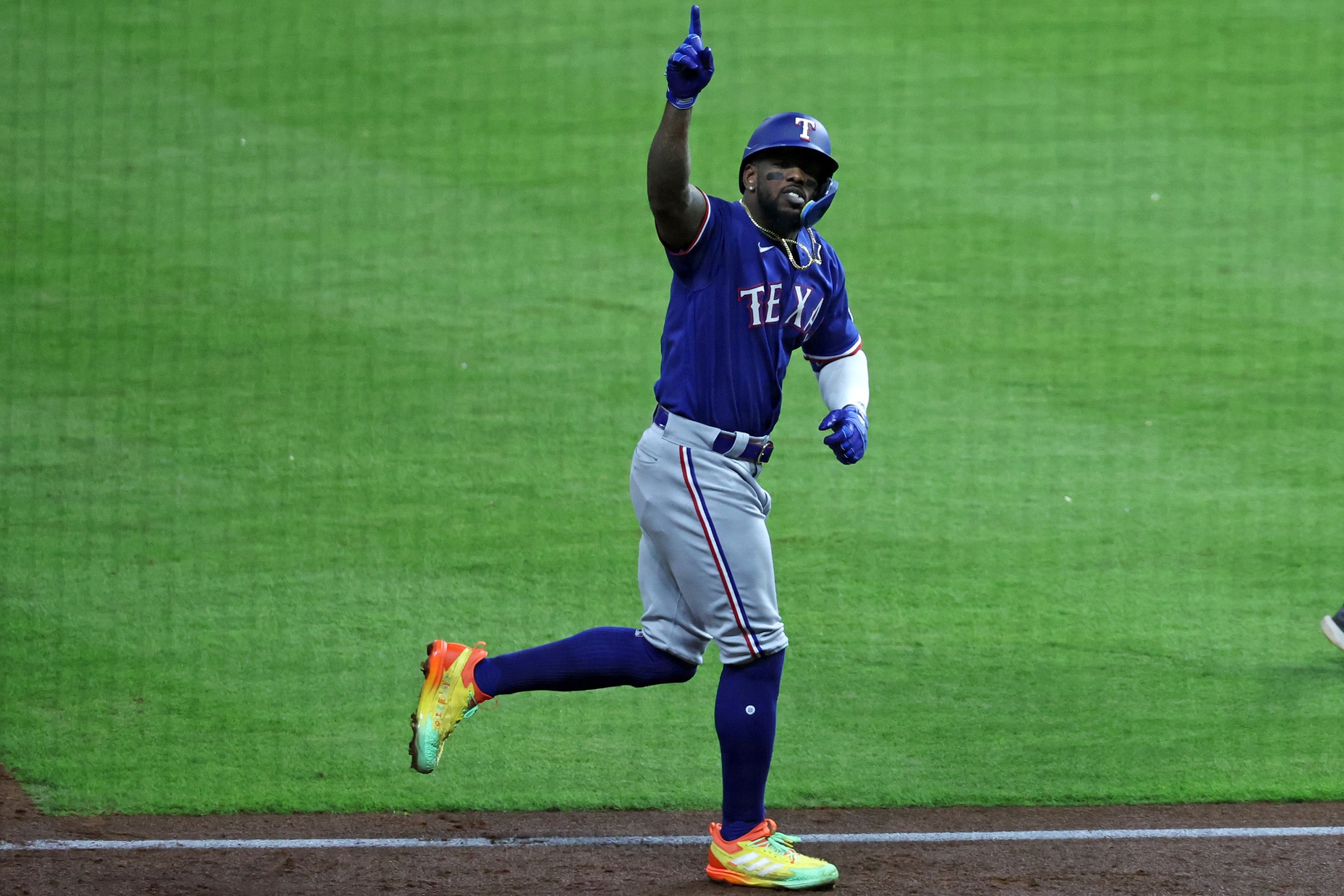 Live updates: Adolis Garcia powers Rangers to Game 7 of ALCS with late  grand slam